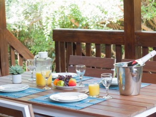 Mseni-Accommodation-FamilyCottage-External1