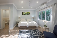 Mseni-Accommodation-ForestViewCottage-Internal1